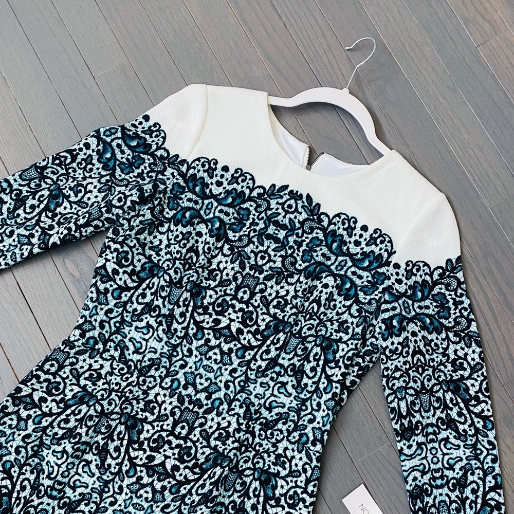 NWT Maggy London Stretchy Abstract Floral Print Bodycon Sheath Dress Size 8